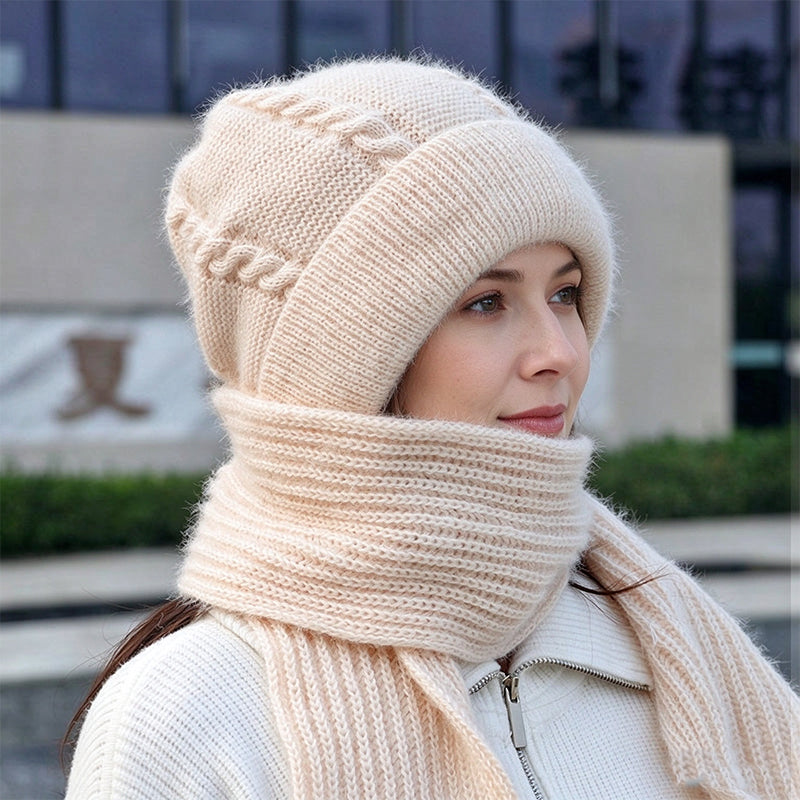 🔥Cleveres All-in-One-Set aus Strickmütze und Schal 🤍❄️ Weicher Zopfstrick, hält Kopf und Hals schön warm, ohne auftragende Schichten🧣