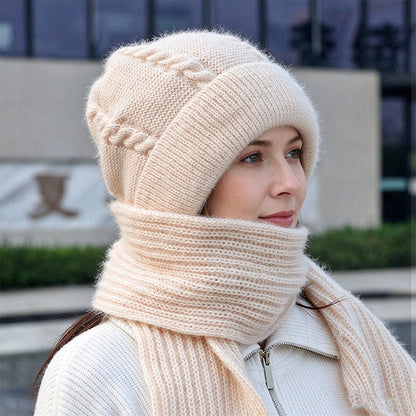 🔥Cleveres All-in-One-Set aus Strickmütze und Schal 🤍❄️ Weicher Zopfstrick, hält Kopf und Hals schön warm, ohne auftragende Schichten🧣